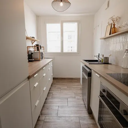 T3 Lumineux Avec Balcon Et Parking, 6 Pers, Proce