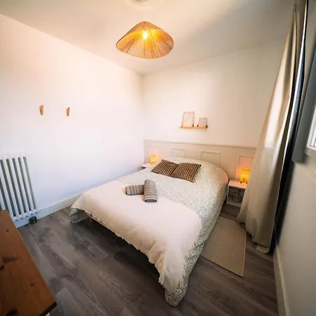 T3 Lumineux Avec Balcon Et Parking, 6 Pers, Proce Apartman *