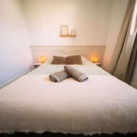 T3 Lumineux Avec Balcon Et Parking, 6 Pers, Proce *