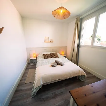 T3 Lumineux Avec Balcon Et Parking, 6 Pers, Proce *